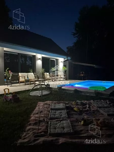 Kuća | 4zida