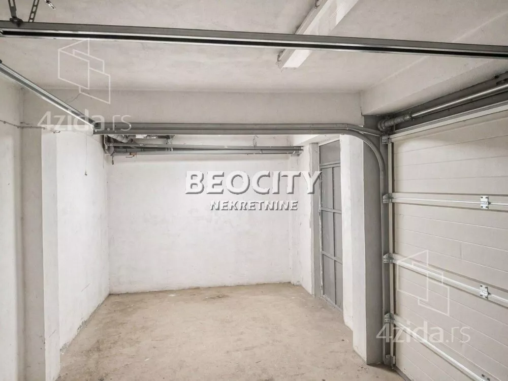 Garaža/Parking | 4zida