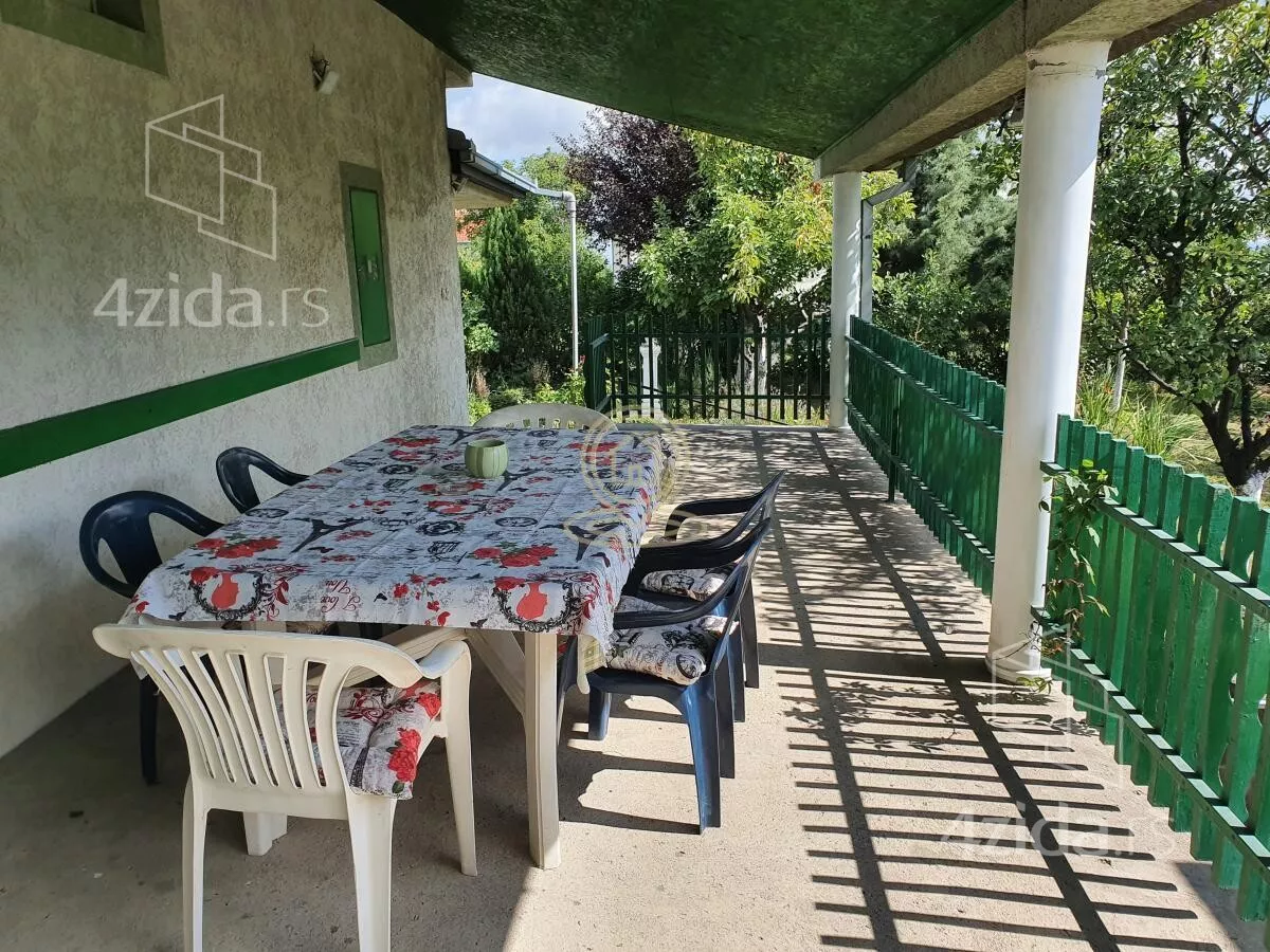 Kuća | 4zida