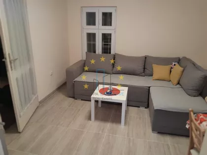 Mali Požarevac | 4zida.rs