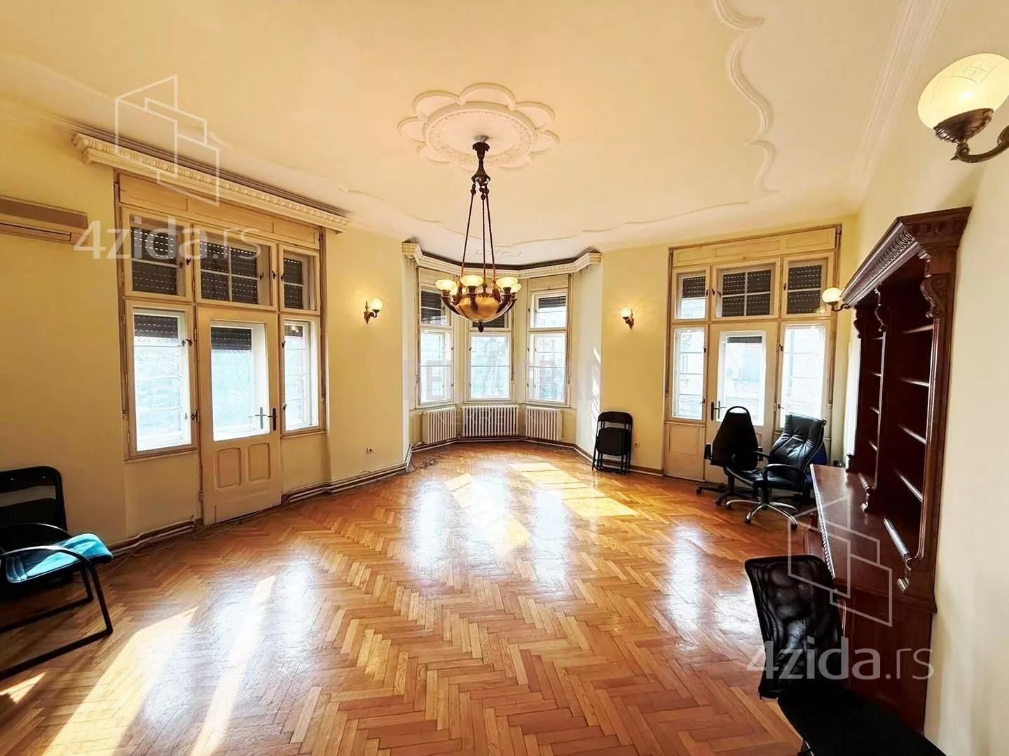 Šestosoban stan | 4zida