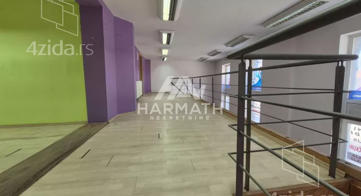 Poslovni prostor | 4zida