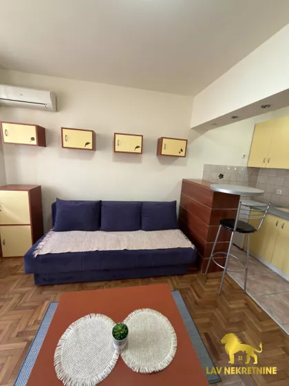 DANILA KIŠA | 4zida.rs