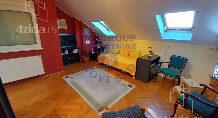 Troiposoban stan | 4zida