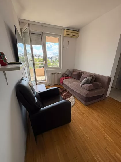 Đurićeva 19 | 4zida.rs