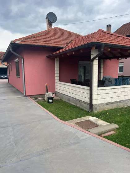 Lozničko Polje | 4zida.rs