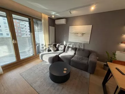 Džona Kenedija | 4zida.rs