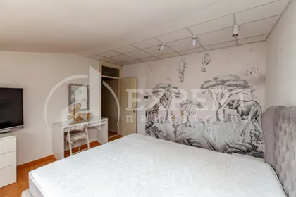 Ivana Milutinovića | 4zida.rs