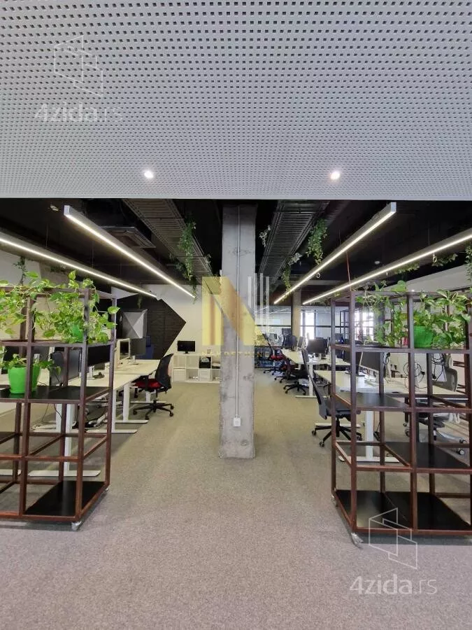 Poslovni prostor | 4zida