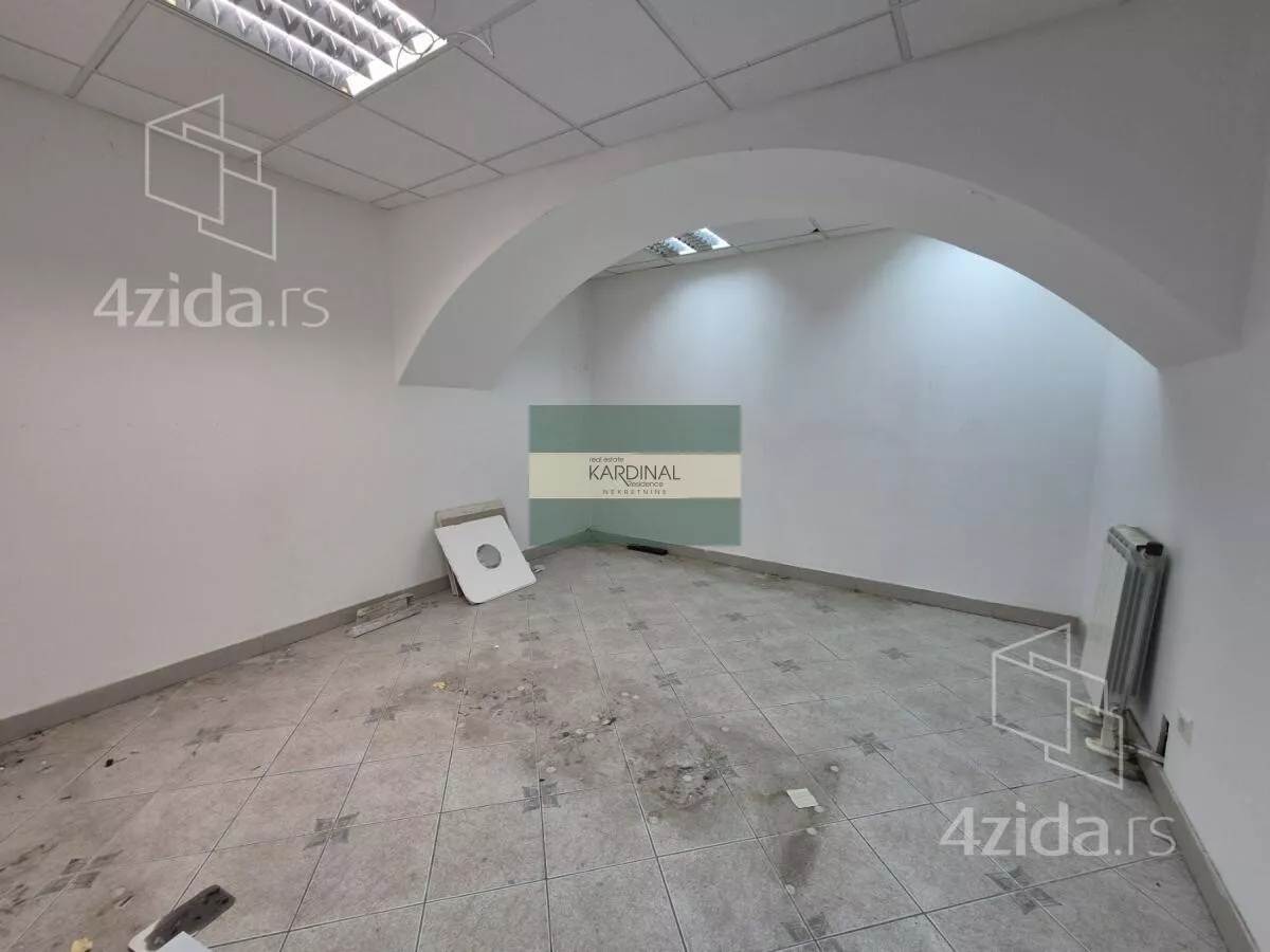 Poslovni prostor | 4zida