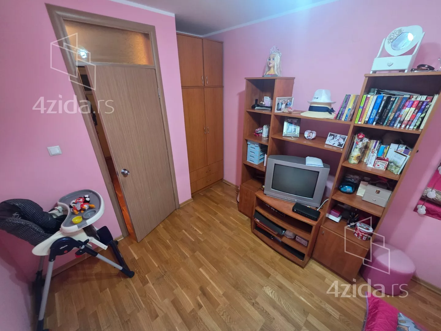 Troiposoban stan | 4zida