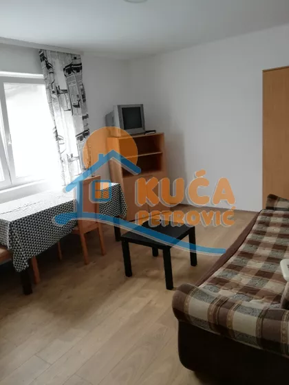 Prvomajska | 4zida.rs