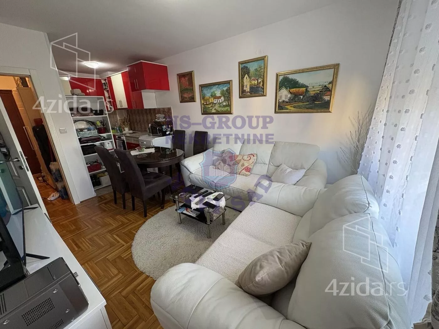 Jednoiposoban stan | 4zida