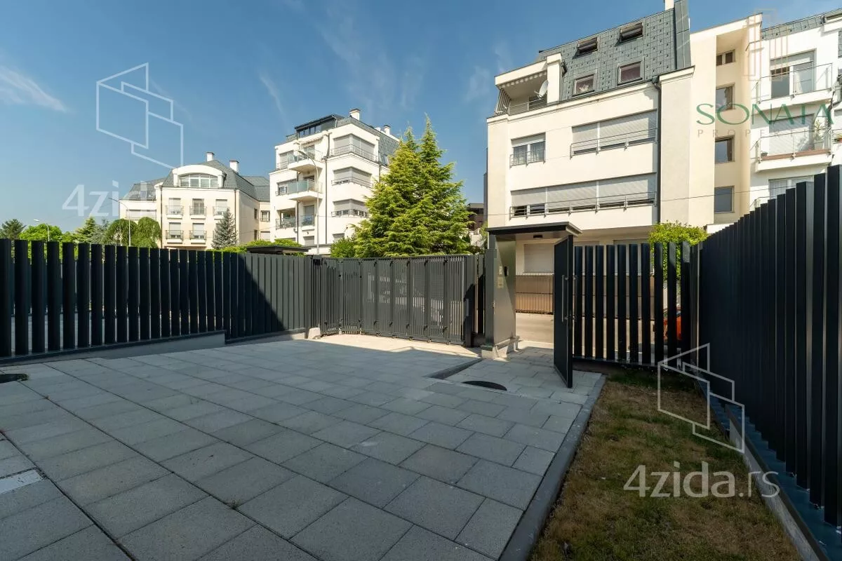 Kuća | 4zida