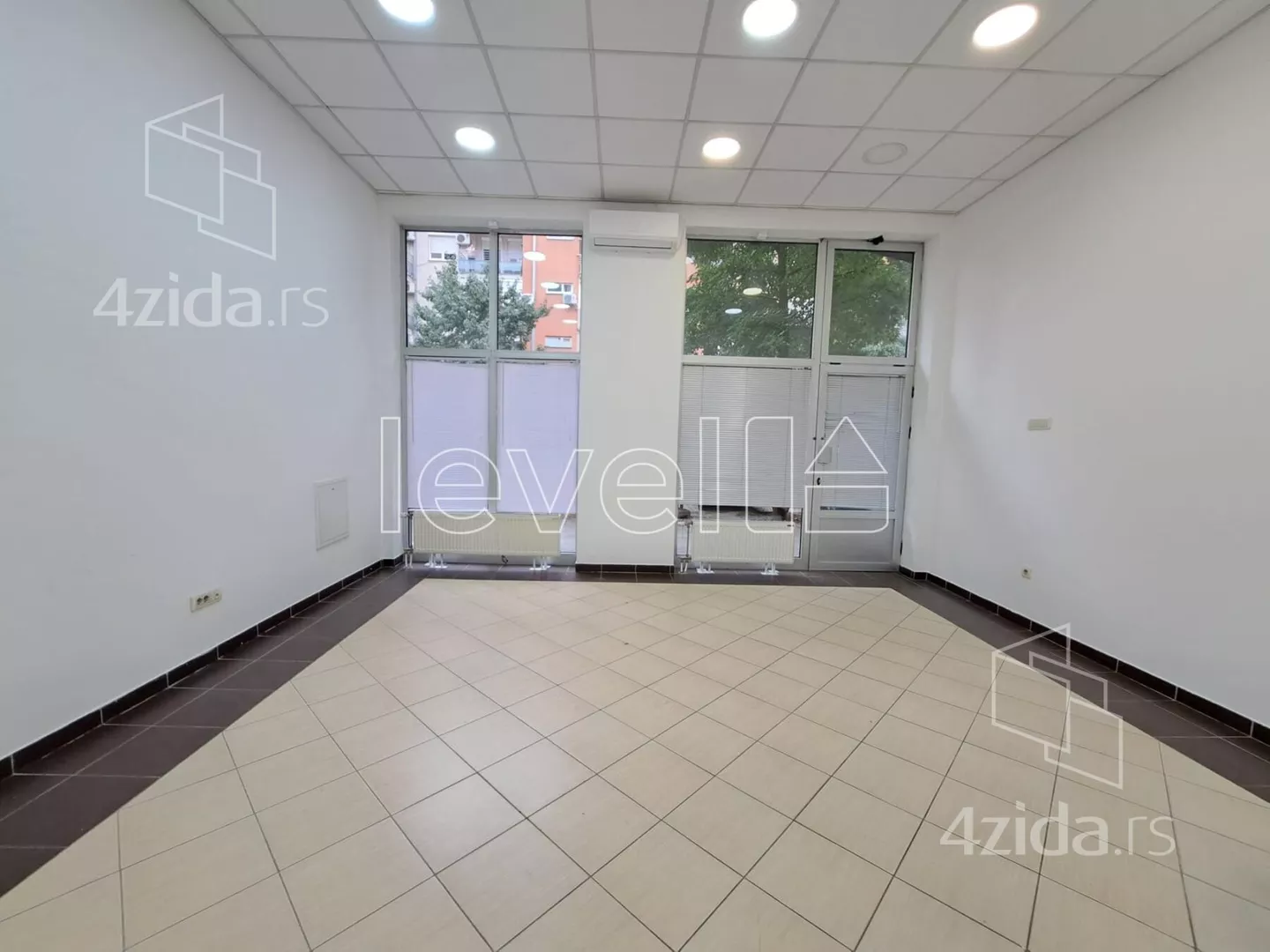Poslovni prostor | 4zida