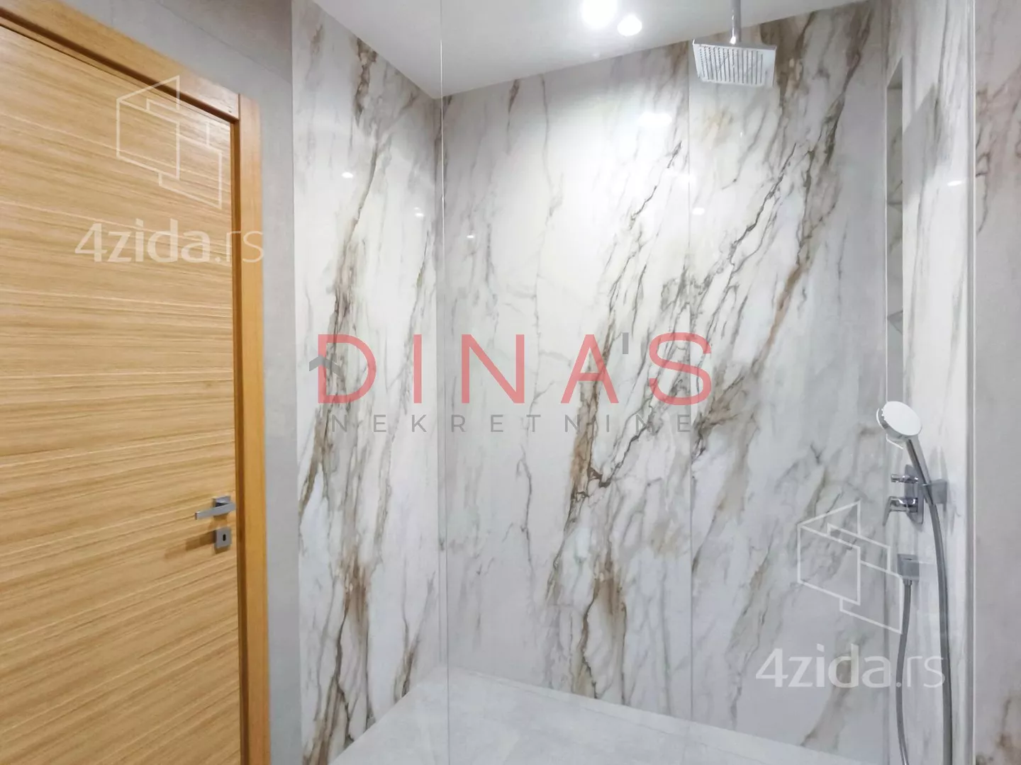 Četvoroiposoban stan | 4zida