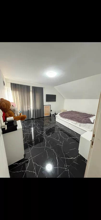 Stefana Prvovenčanog 33 | 4zida.rs