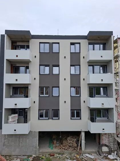 Vojvođanska 12 | 4zida.rs