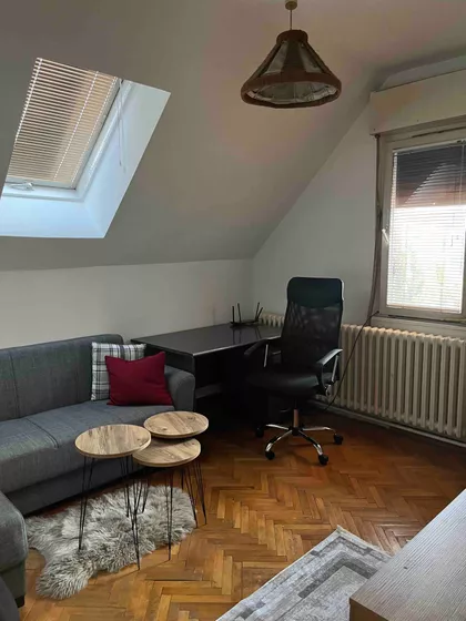 9.Brigade | 4zida.rs