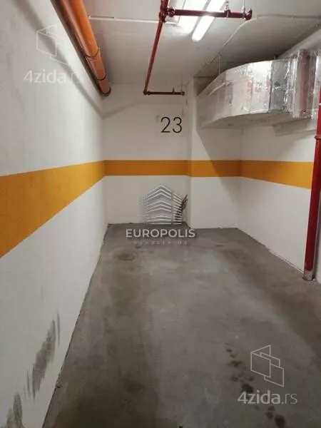 Garaža | 4zida