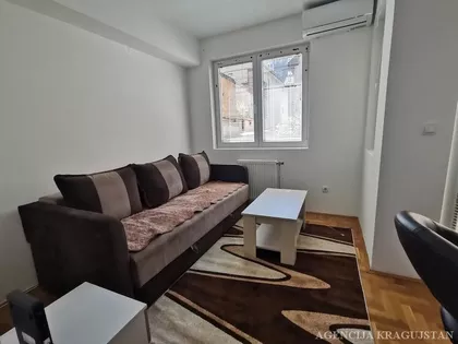 Vašarište | 4zida.rs