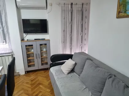 Pop Lukina 74 | 4zida.rs