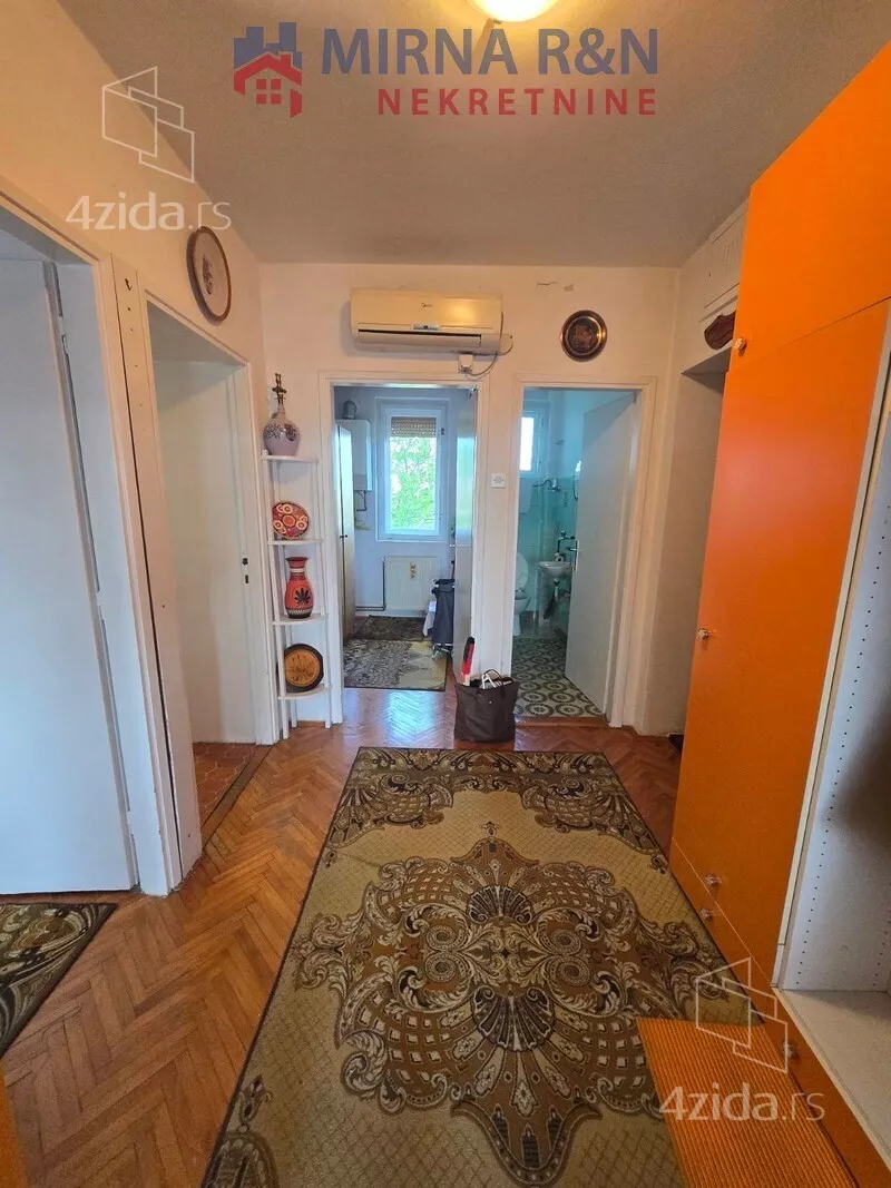 Troiposoban stan | 4zida