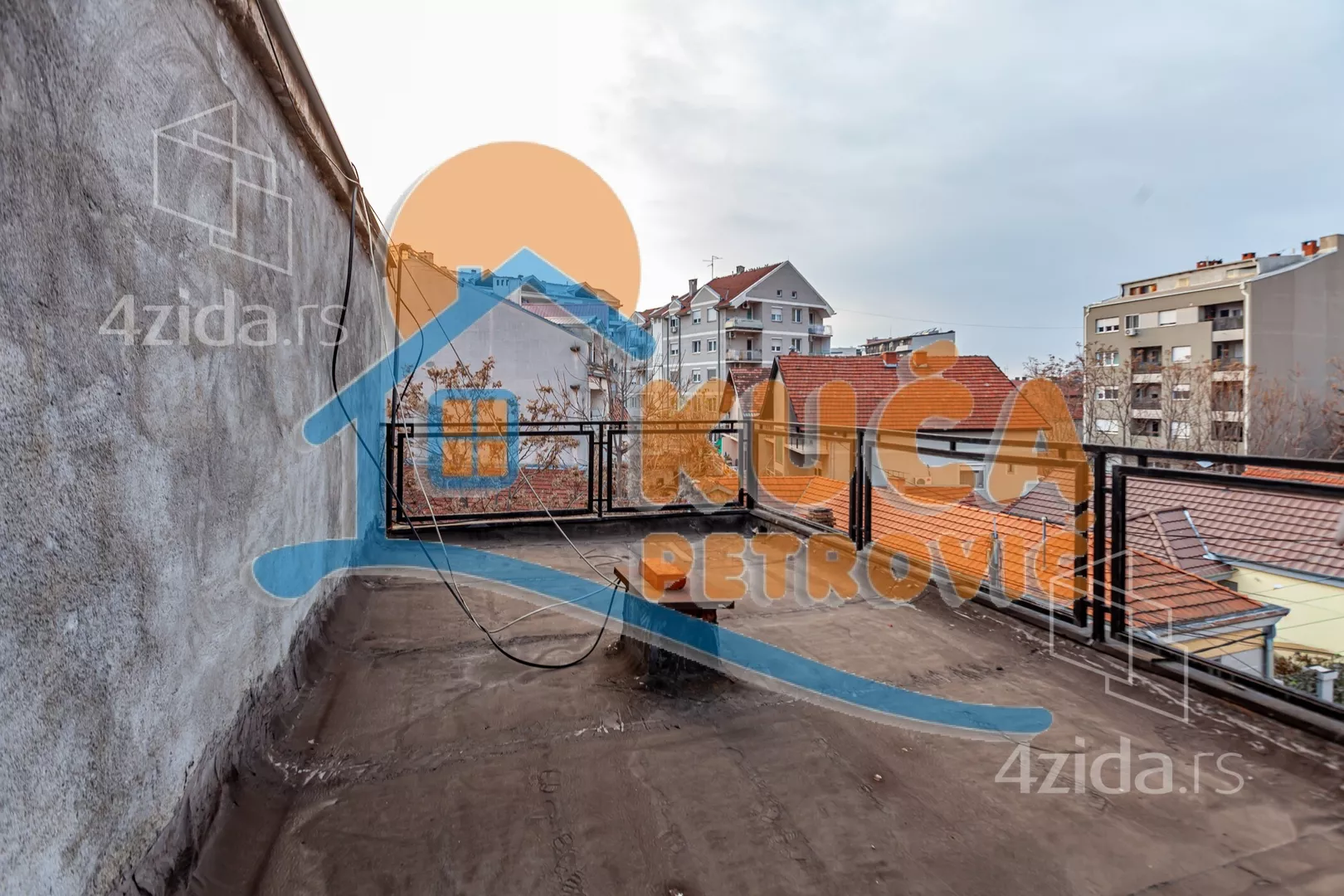 Troiposoban stan | 4zida