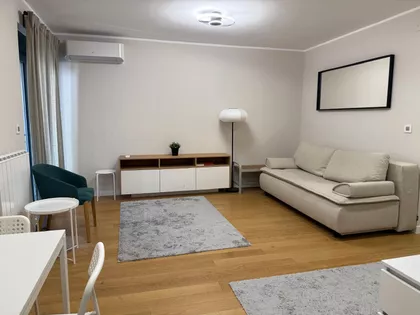 Kneza Višeslava 61A | 4zida.rs