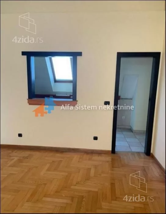 Šestosoban stan | 4zida