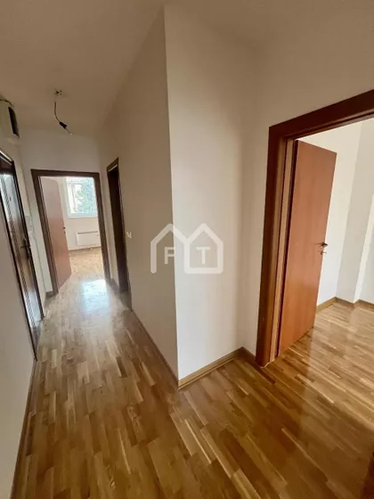 Vojvođanska | 4zida.rs