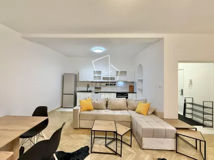 Sitnička | 4zida.rs