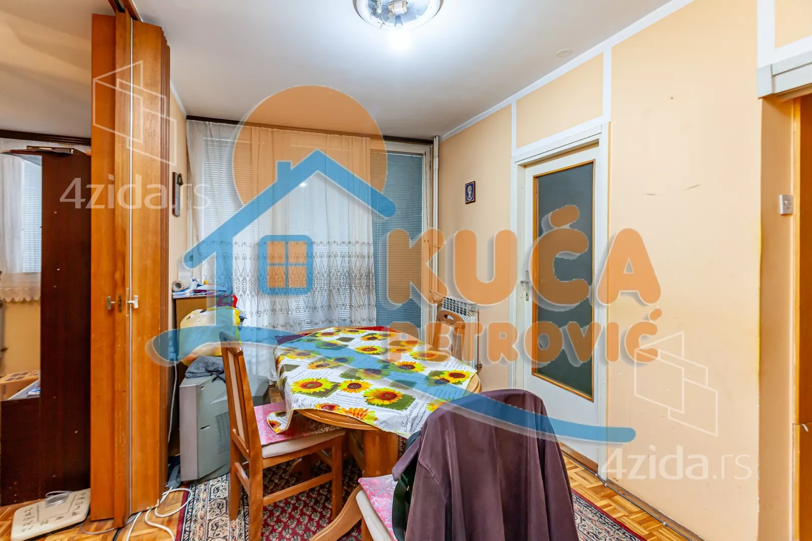 Troiposoban stan | 4zida