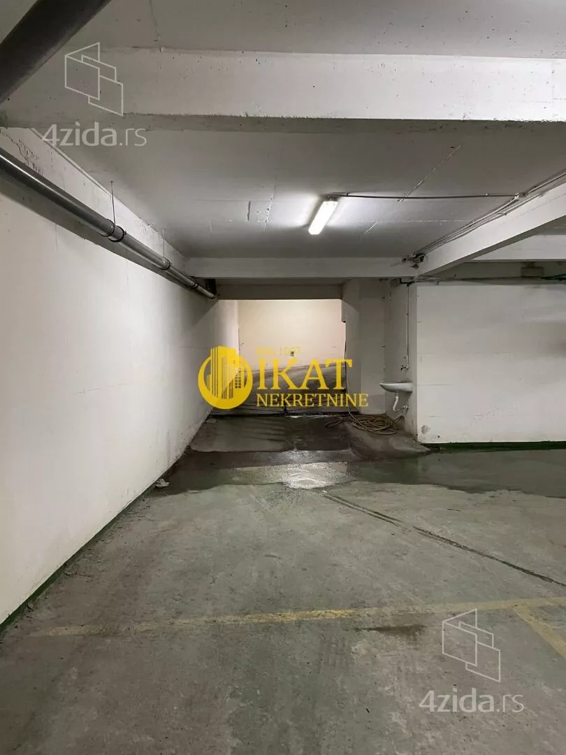 Garaža | 4zida