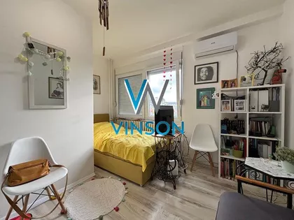 Pariske komune | 4zida.rs