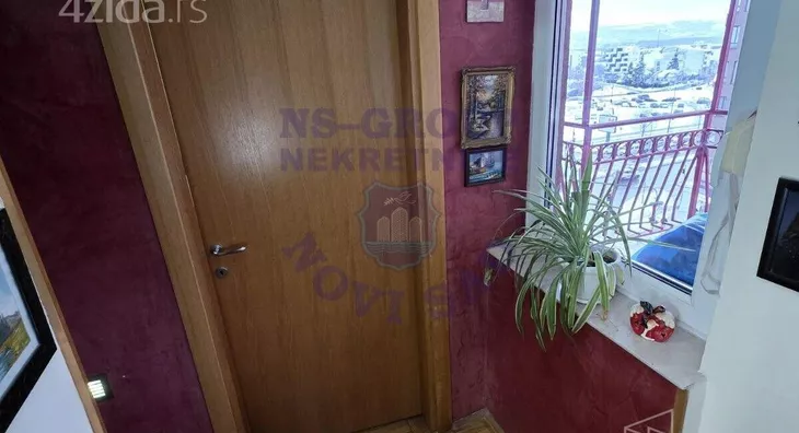 Šestosoban stan | 4zida