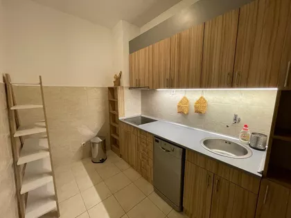 Đurićeva bb | 4zida.rs