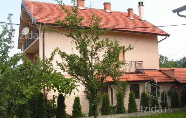 3-etažna kuća | 4zida