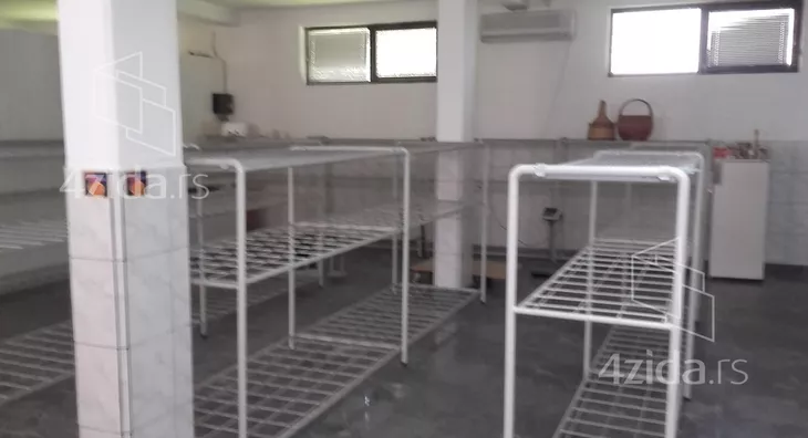 Poslovni prostor | 4zida