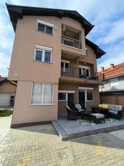 Letnjikovac | 4zida.rs