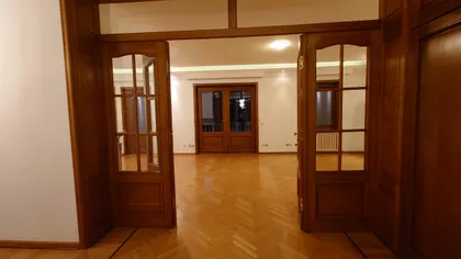 Internacionalna škola | 4zida.rs