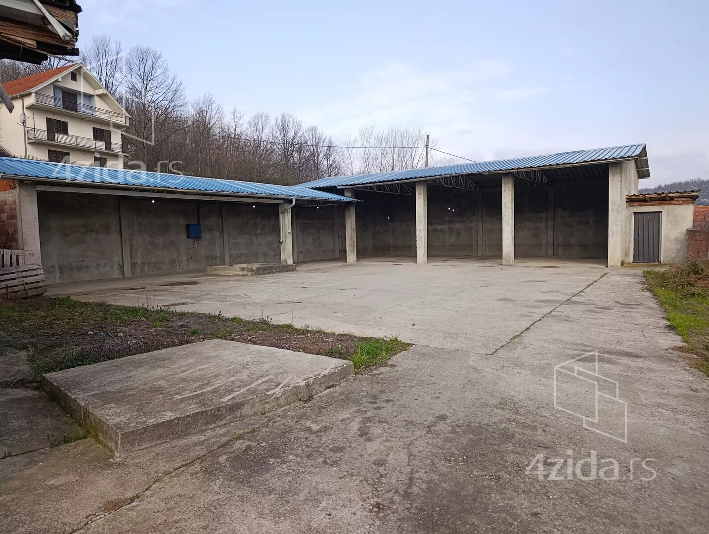 Poslovni prostor | 4zida