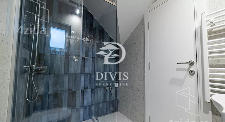 Četvoroiposoban stan | 4zida