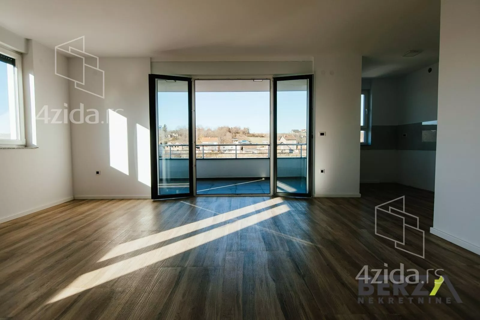 Četvorosoban stan | 4zida