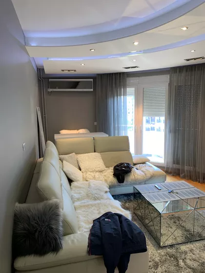 Đeram pijaca | 4zida.rs