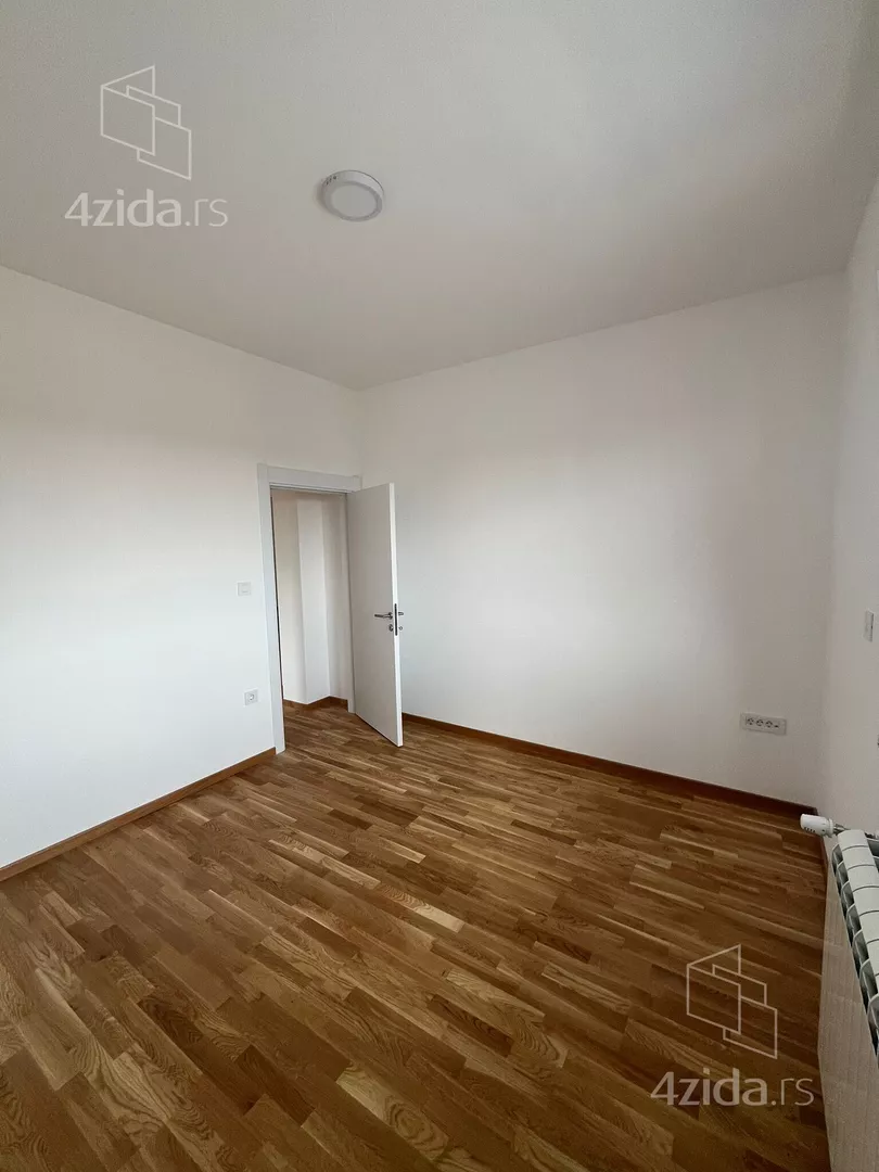Četvoroiposoban stan | 4zida