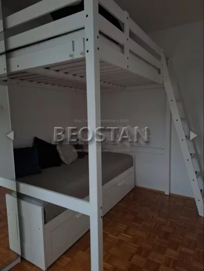 Pariske komune | 4zida.rs