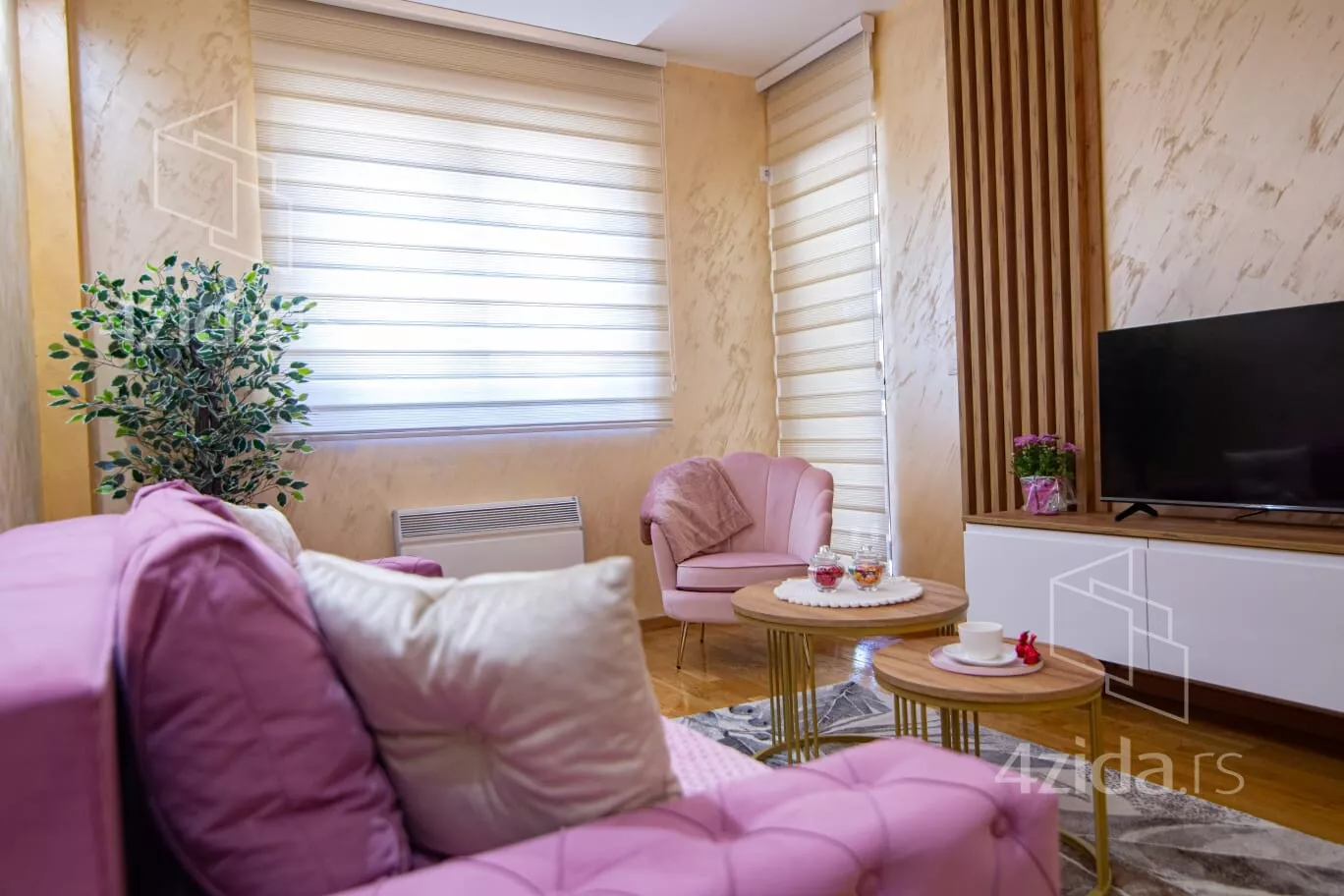 Jednoiposoban stan | 4zida