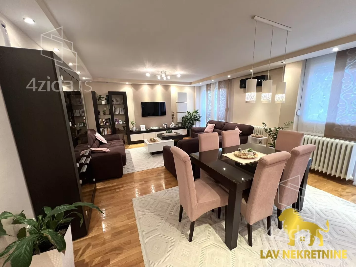 Trosoban stan | 4zida