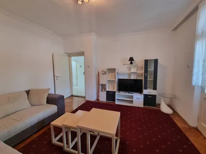Trg Lazara Nešića | 4zida.rs